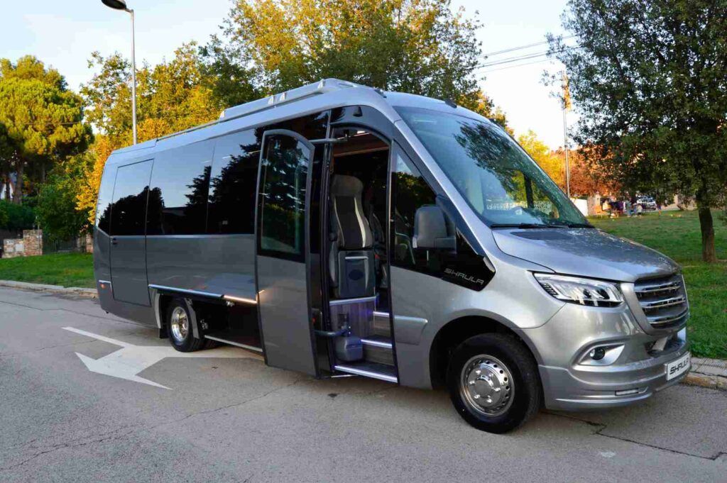 Midibus Van Het Jaar 2023