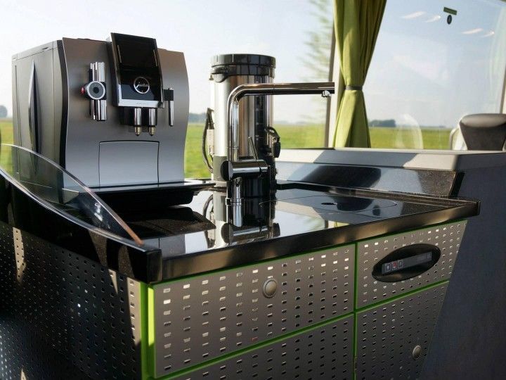 Vip Vervoer Boordkeuken Met Koffiemachine Viptouringcar