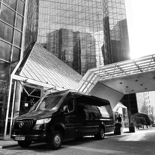 Mb Sprinter Xxl Vip Klasse 16 Of 20 Persoons (2)