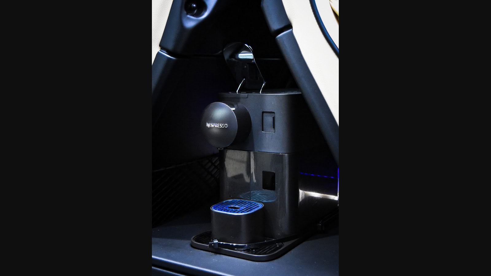 Nespresso Full Letterbox 1600x900